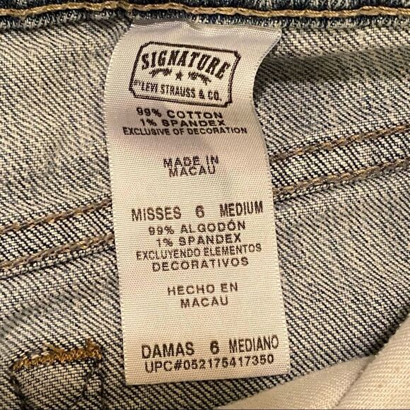 Signature Levi Blue Denim Shorts - Picture 8 of 10